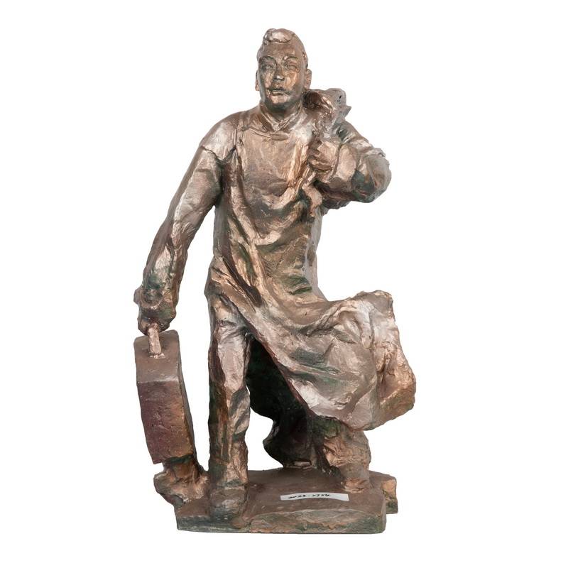 《张人亚纪念广场雕塑小样》 江碧波  53.5×31×23 雕塑 2018年 宁波美术馆藏.jpg