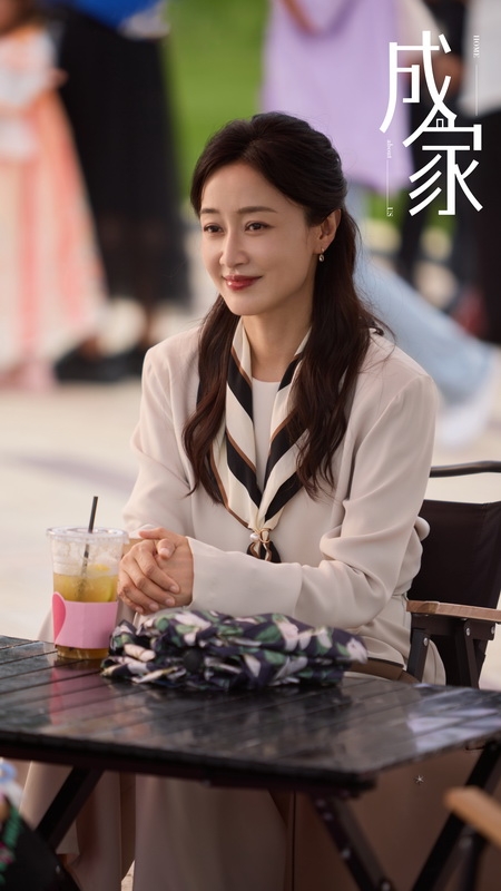 5赵子琪饰夏晚晴.jpg
